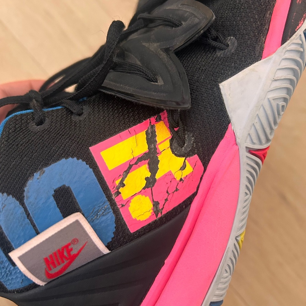 Nike Kyrie high tops size 6.5 Y pink black blue neon lace up - Picture 4 of 8